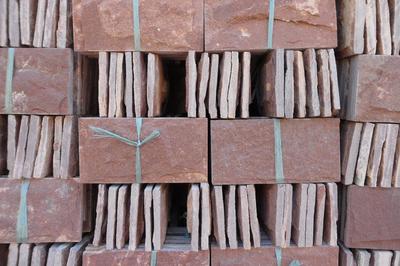 庫存建材雞血紅蘑菇石,雞血紅平板,雞血紅廠家批發(fā)零售圖片_高清圖_細節(jié)圖-邢臺縣誠磊石材(個體經(jīng)營) -